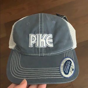 Pike hat with Velcro back